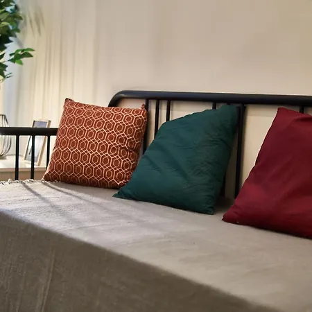 דירה F4 Design Apartment- *