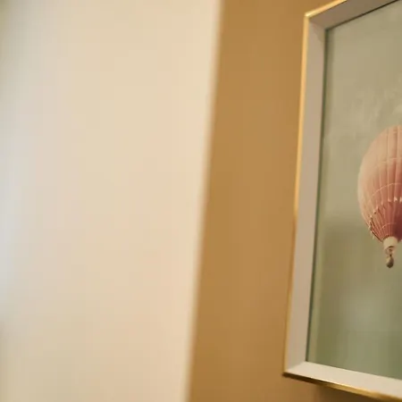 F4 Design Apartment- شقة