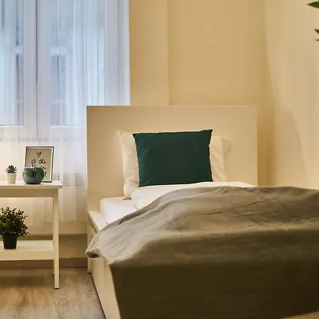 شقة F4 Design Apartment- *