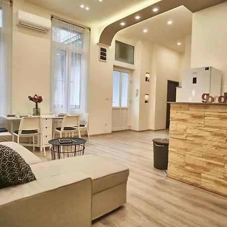 شقة F4 Design Apartment- بودابست