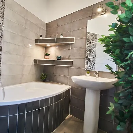 F4 Design Apartment- Apartamento Budapeste