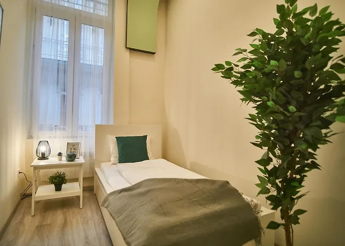 Apartmán F4 Design Apartment- *