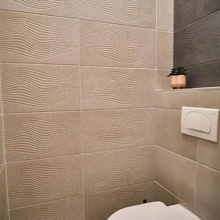 F4 Design Apartment-