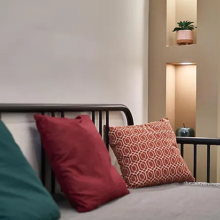 F4 Design Apartment- Apartman